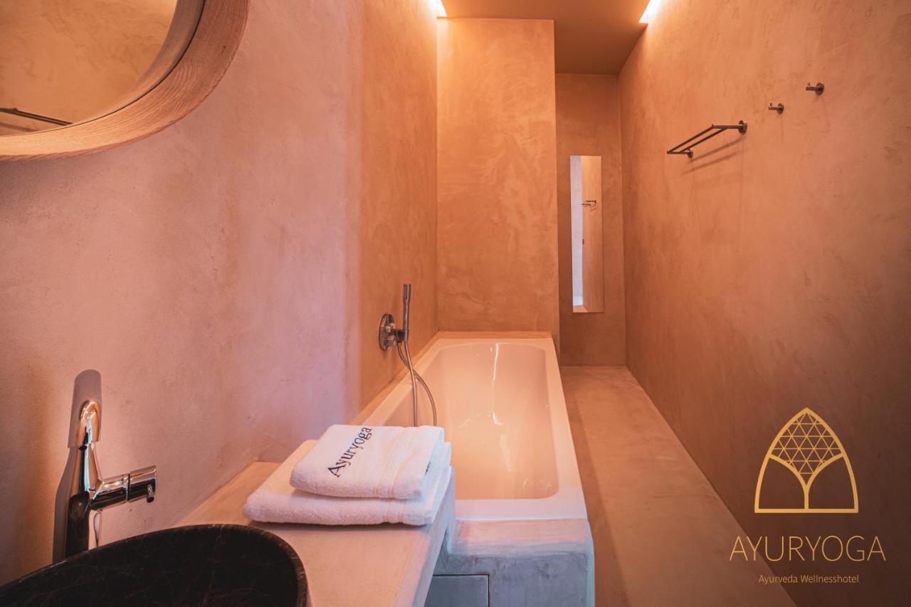 Ayuryoga Wellnesshotel Petegem Dış mekan fotoğraf