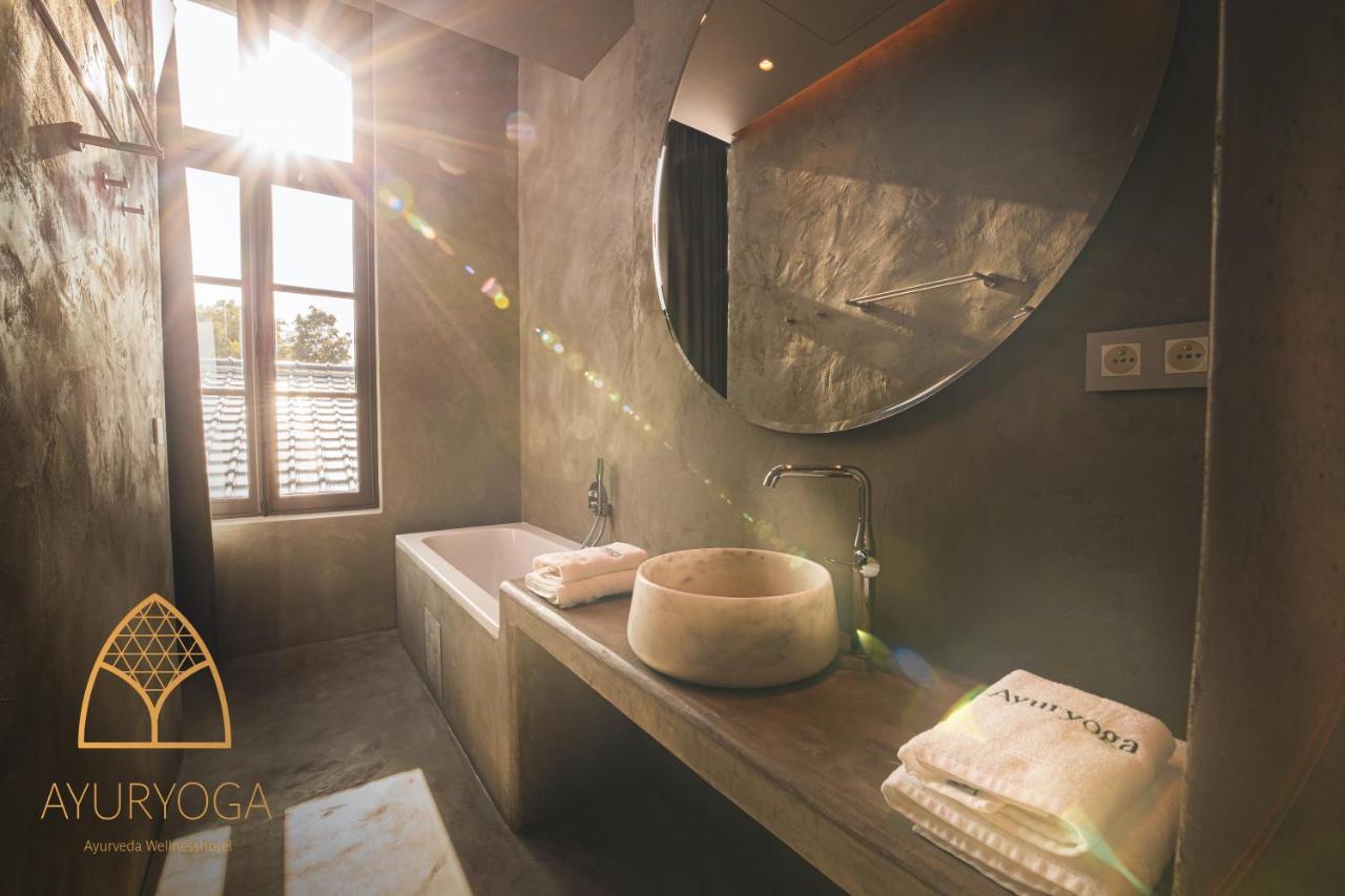 Ayuryoga Wellnesshotel Petegem Dış mekan fotoğraf